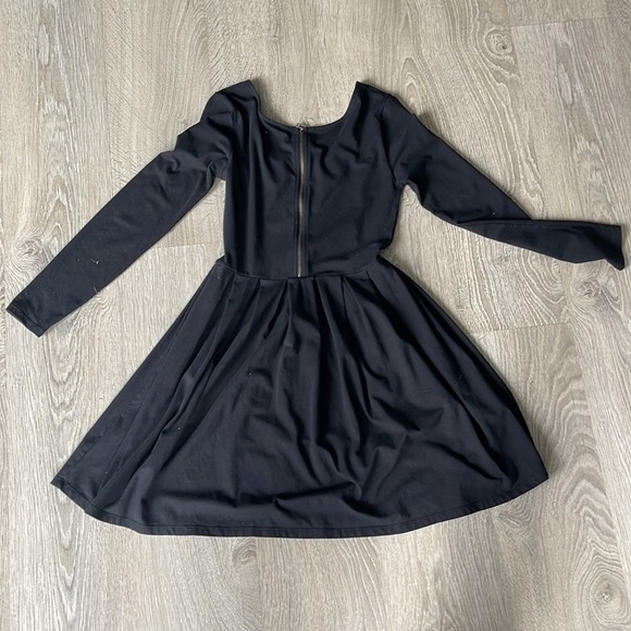 Lovely black talula dress from aritzia - Picture 3 of 3